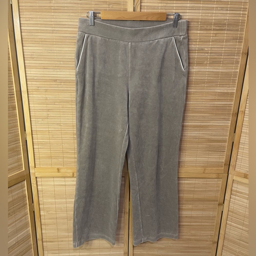Lauren Ralph Lauren tan velour lounge pants with pockets size medium PETITE